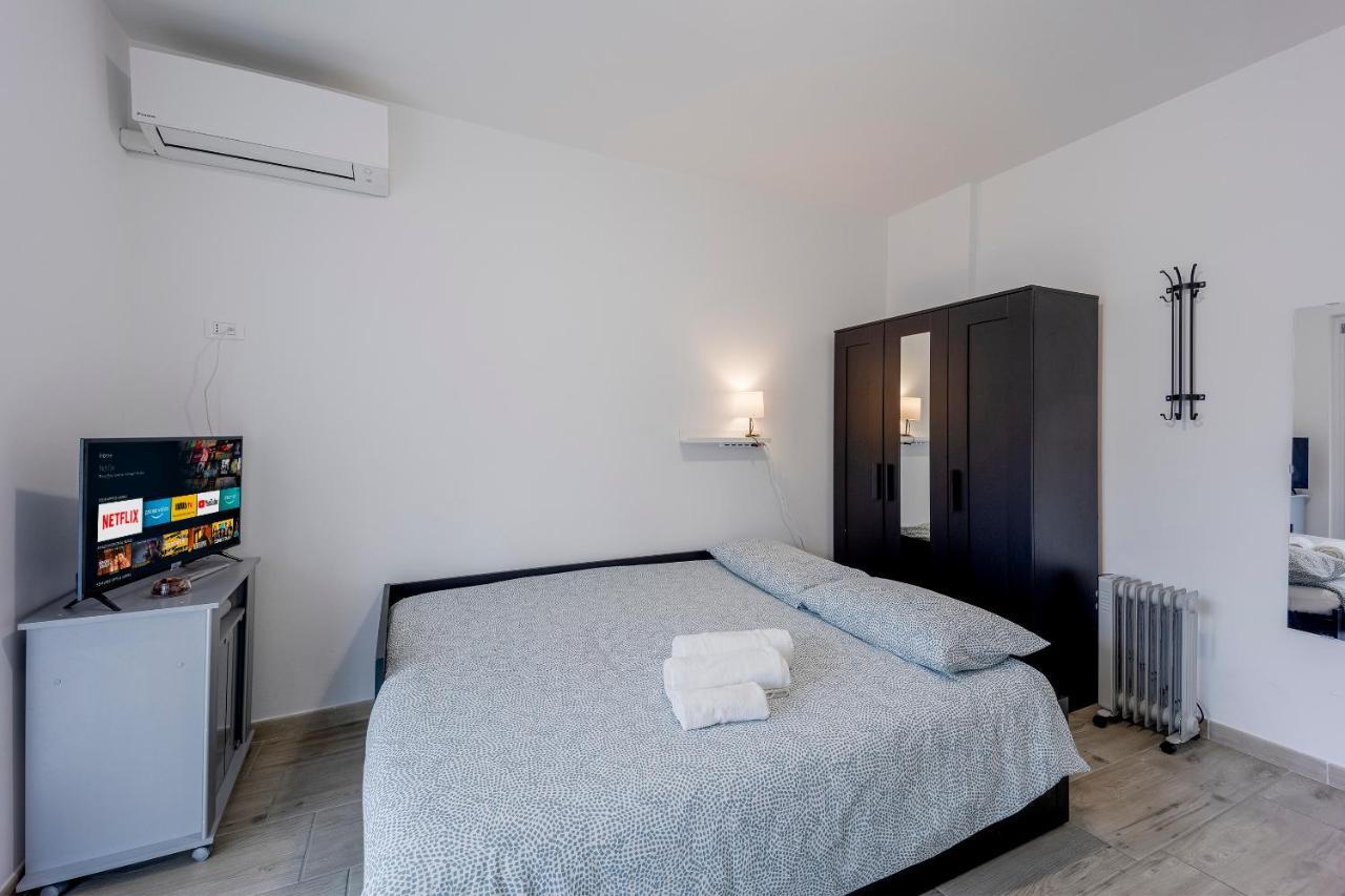 Il Gattino Di Porto - Apt 1 - Monolocale Veranda Piscina Imperia Buitenkant foto