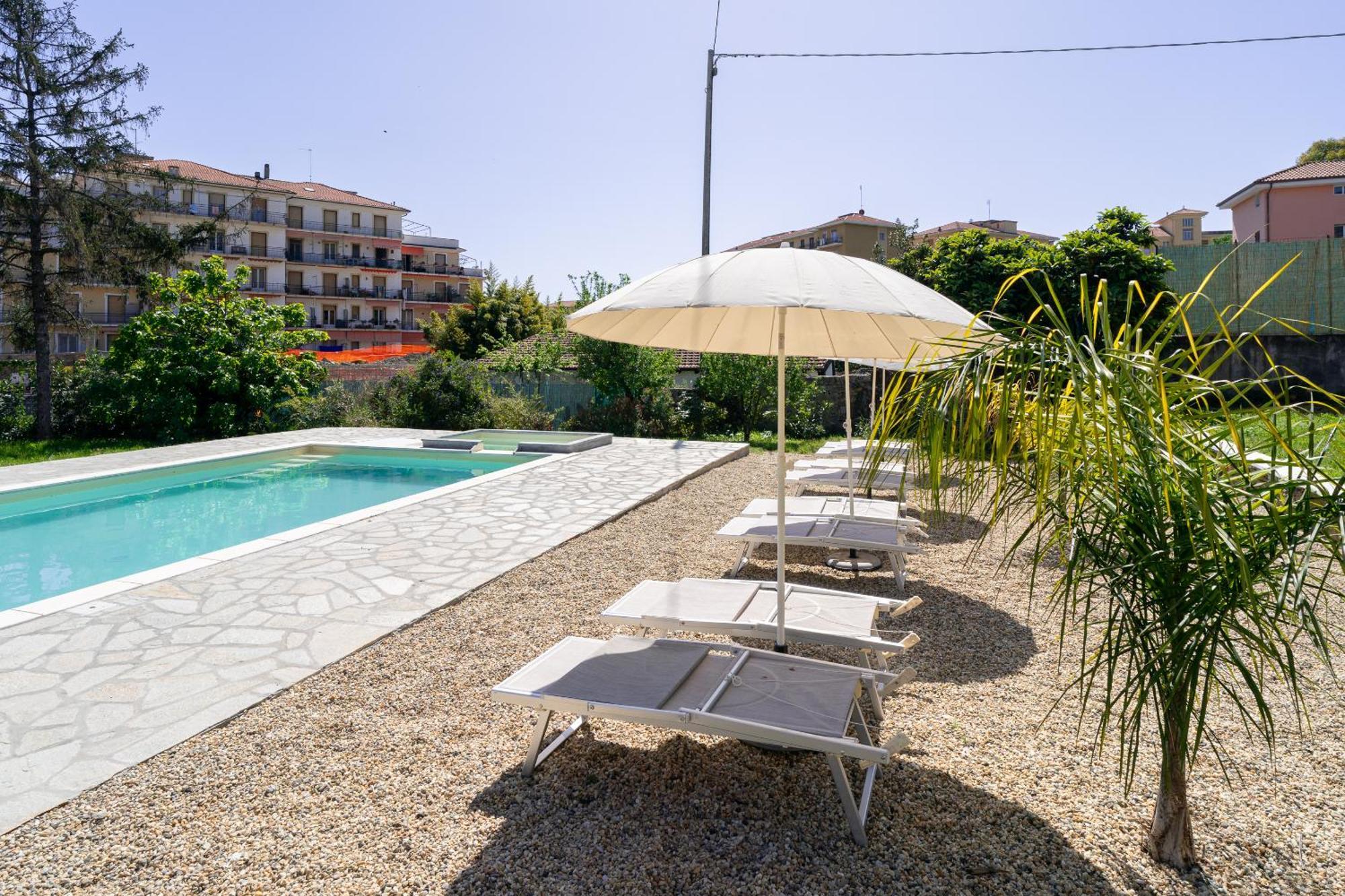 Il Gattino Di Porto - Apt 1 - Monolocale Veranda Piscina Imperia Buitenkant foto