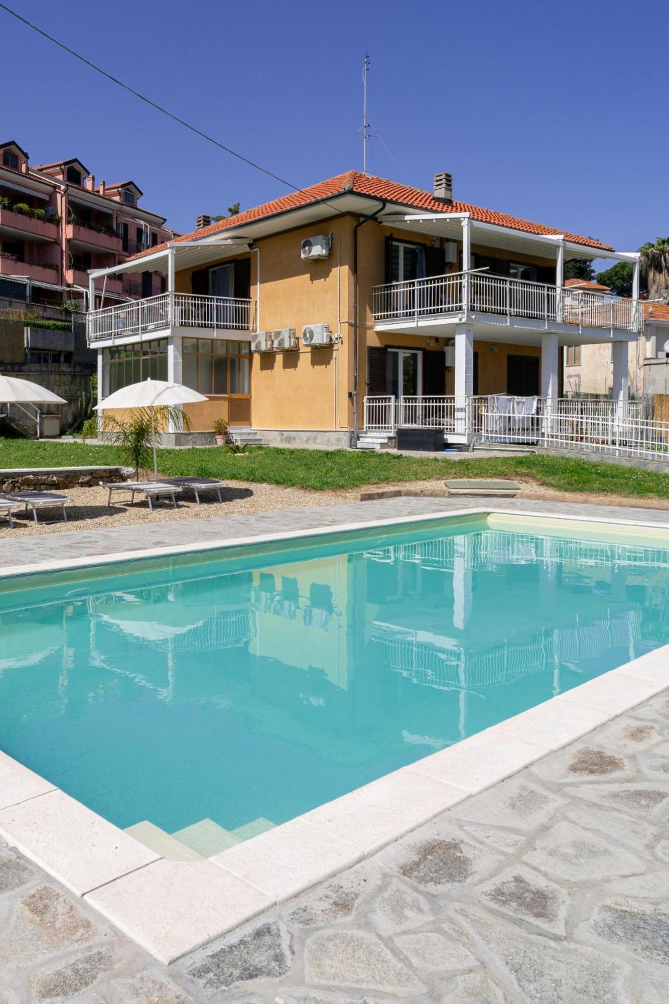 Il Gattino Di Porto - Apt 1 - Monolocale Veranda Piscina Imperia Buitenkant foto